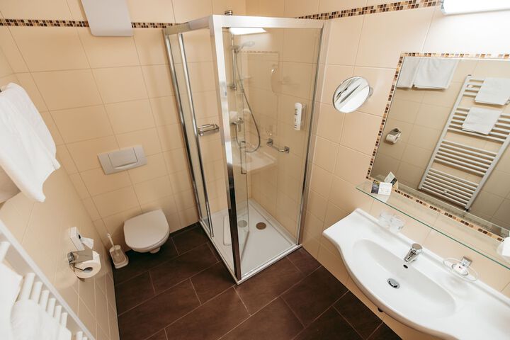 Room 45 of 125