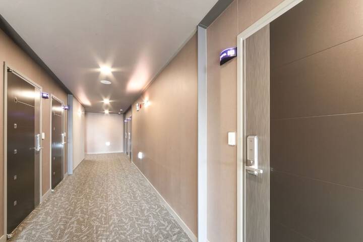 Ballroom/Hall 47 of 60