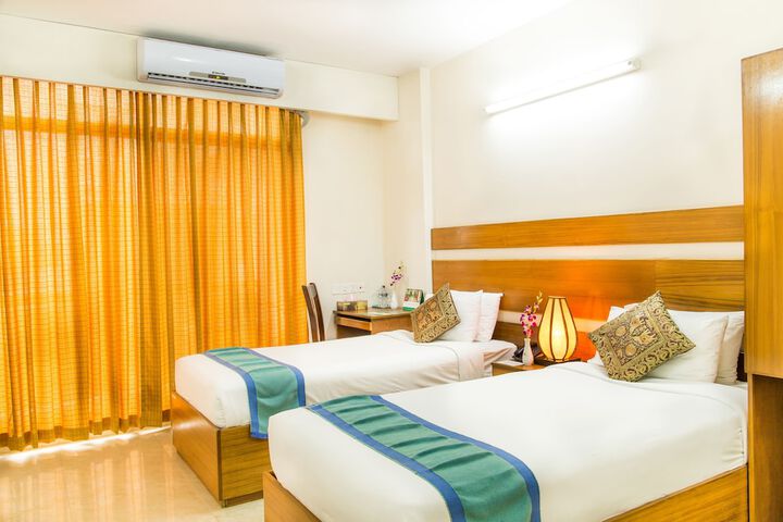 Room 5 of 40