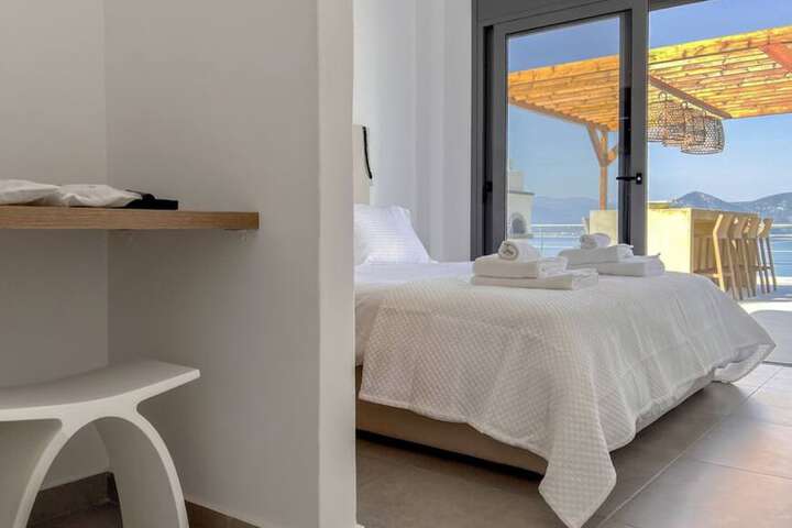 Room 14 of 29