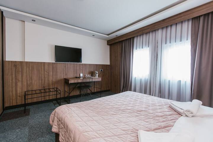 Room 26 of 62