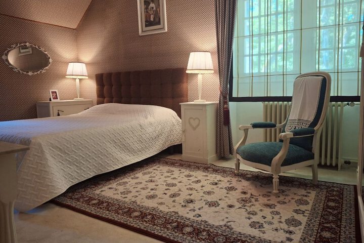 Room 13 of 52