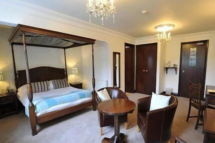 Room 7 of 45