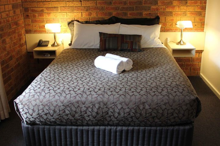 Room 3 of 21