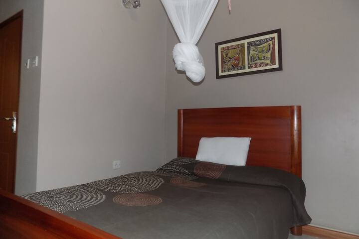 Room 7 of 29