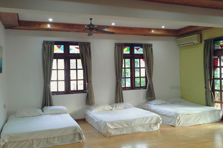 Room 5 of 51