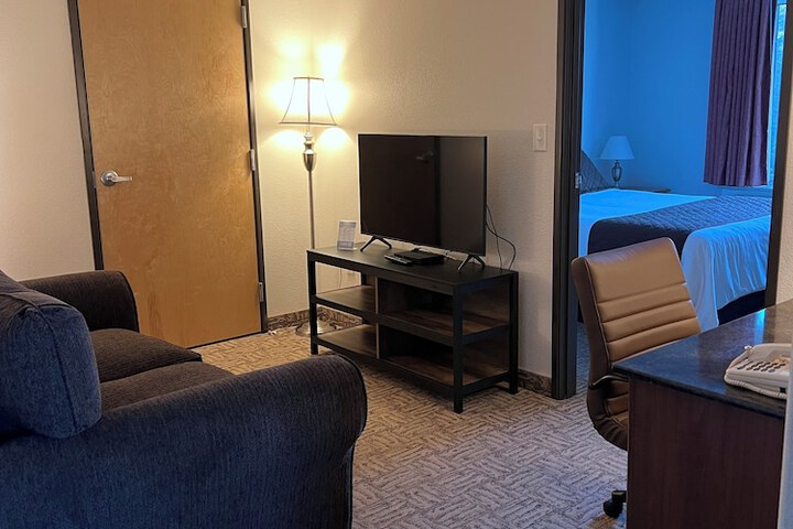 Room 43 of 69