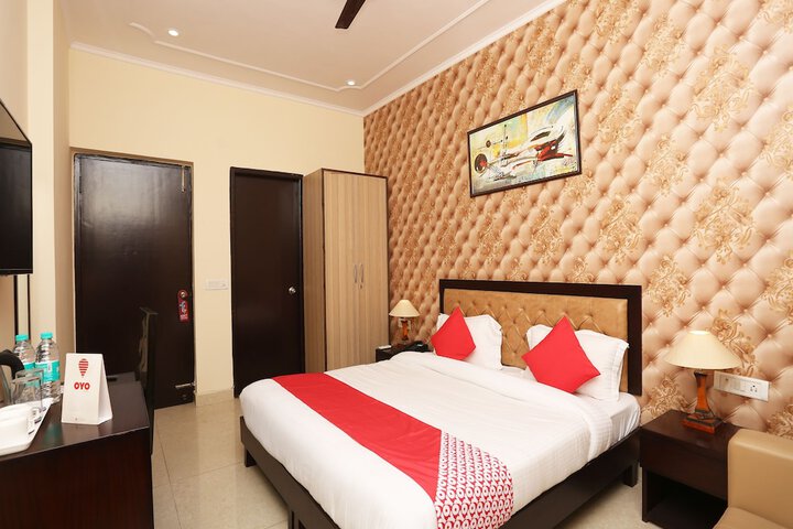 Room 14 of 21