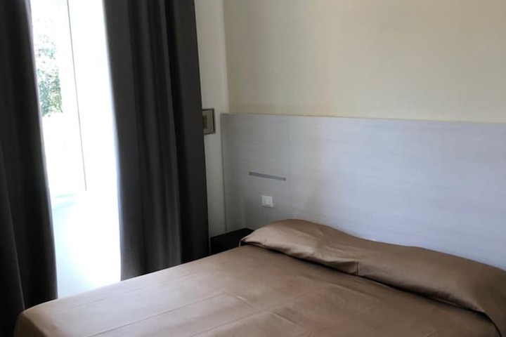 Room 17 of 47