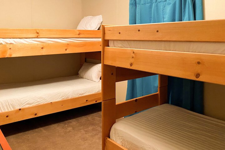 Room 18 of 116
