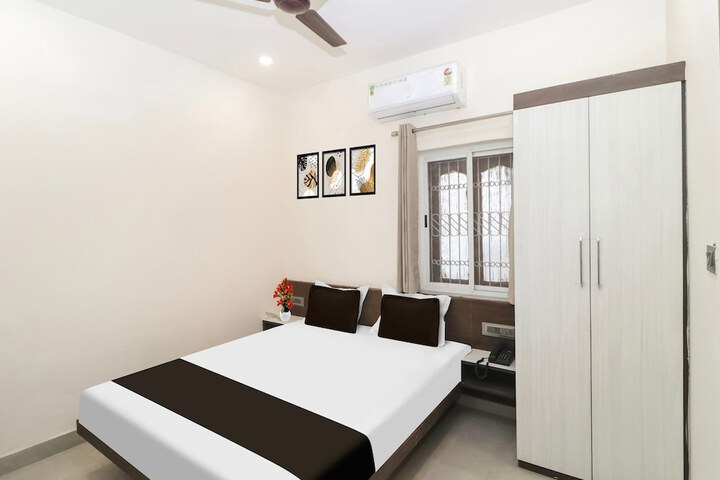 Room 18 of 27