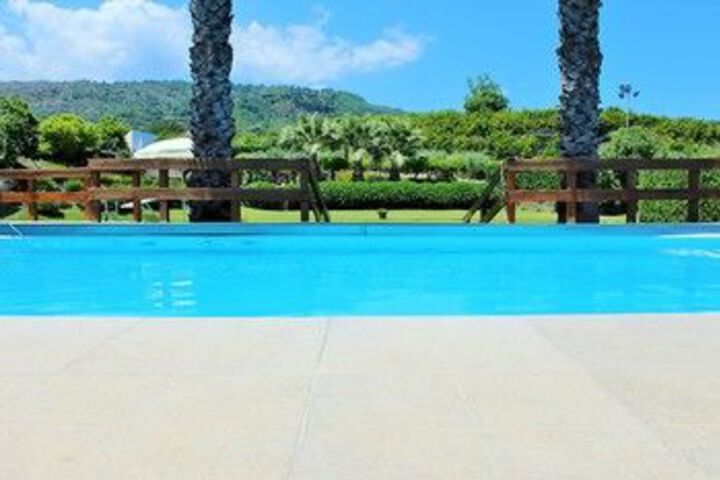 Pool 19 of 21