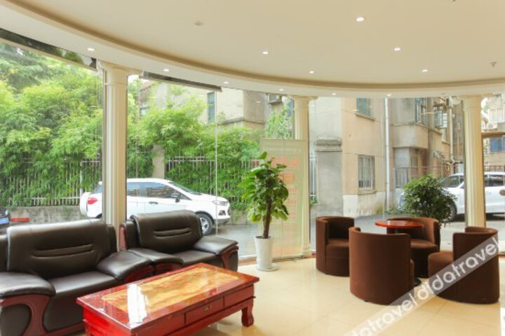GreenTree Inn JiangSu WuXi BinHu HuiHe Road XiHui Garden Express Hotel