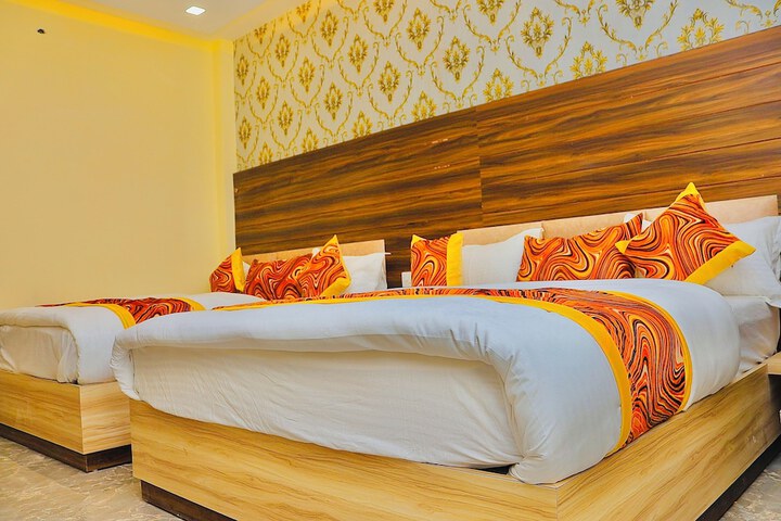 Room 4 of 22
