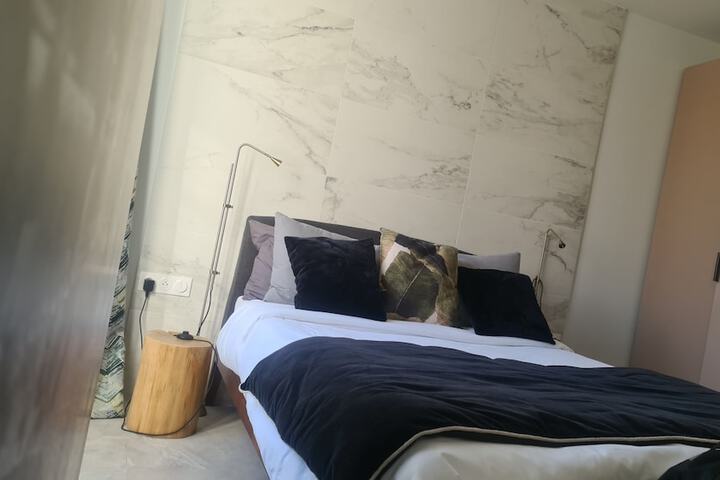 Room 62 of 118
