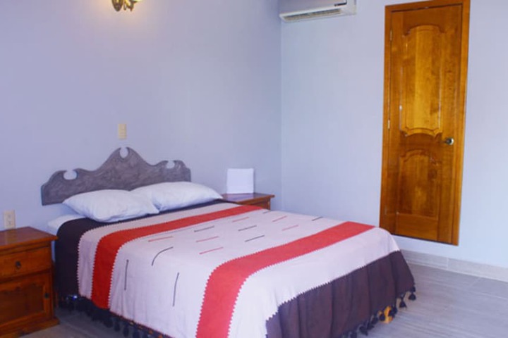 Room 4 of 30