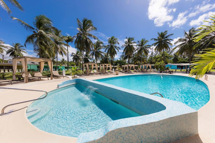 Pools & Facilities