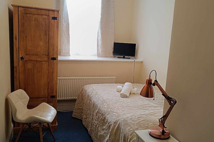 Room 163 of 283