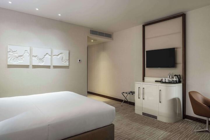 Room 54 of 156