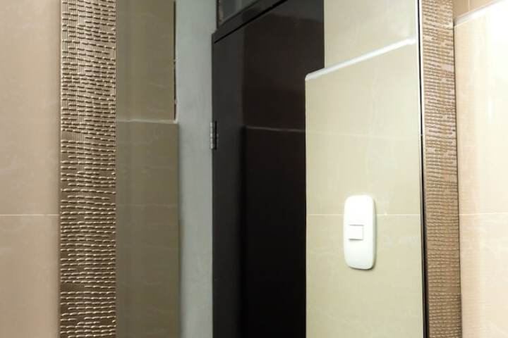Room 54 of 65