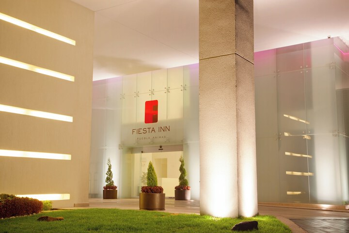 Hotel 53 of 54