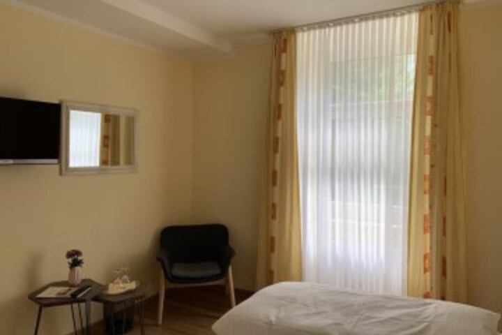 Room 17 of 41