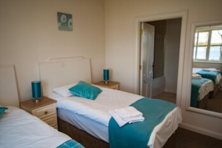 Room 37 of 47