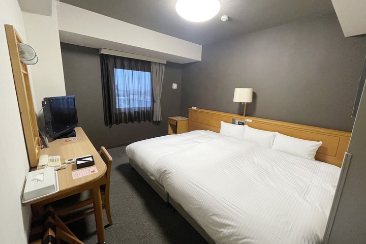 Room 6 of 20