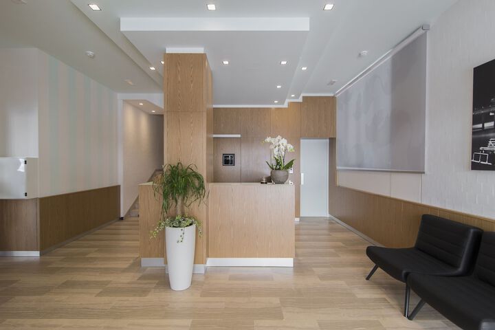 Entrance & Lobby