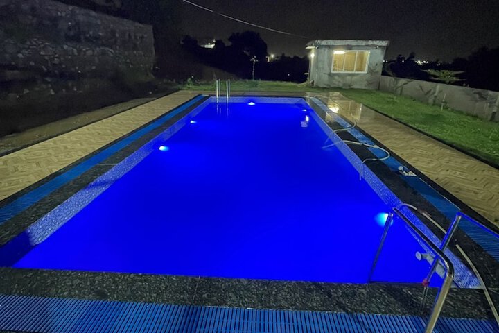 Pool 5 of 6
