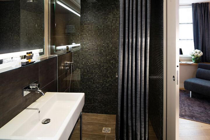 Clean Restrooms