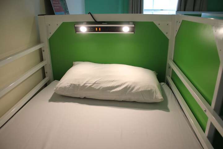 Room 40 of 76