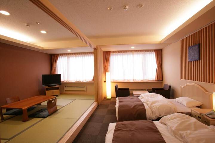 Room 11 of 52