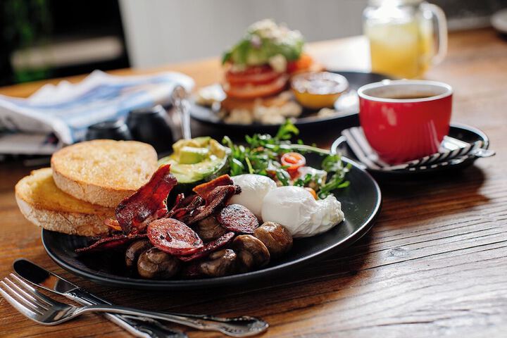 Breakfast/Coffee Service 29 of 32