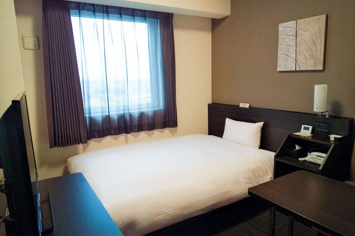 Room 15 of 35
