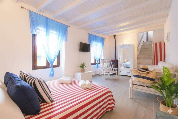 Room 2 of 16