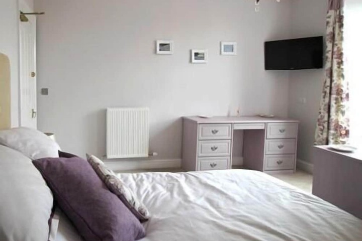 Room 3 of 35