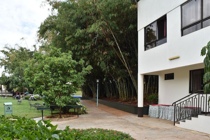 Hotel 186 of 194