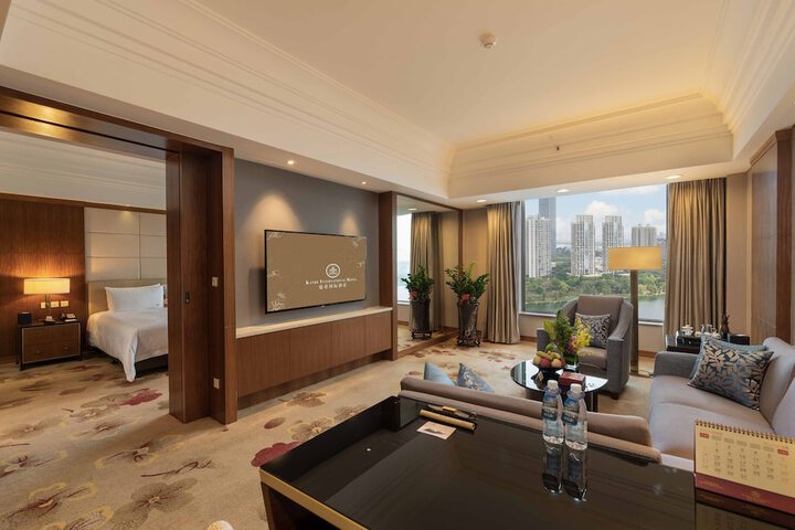 Room 18 of 34
