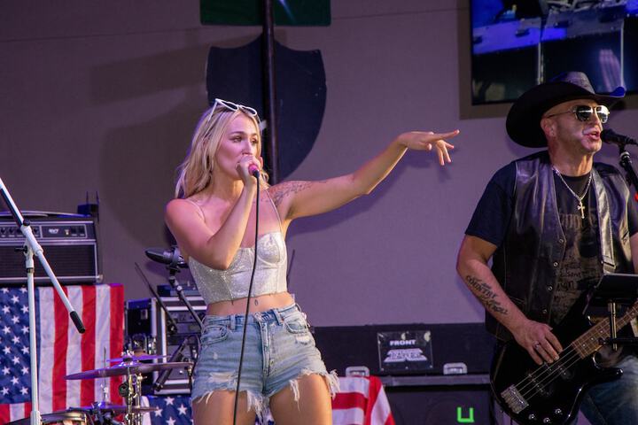 Entertainment 100 of 148