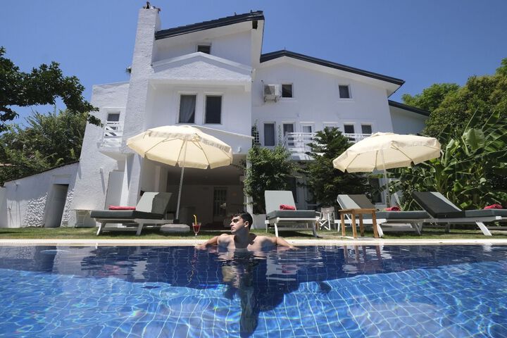 Hotel 6 of 19