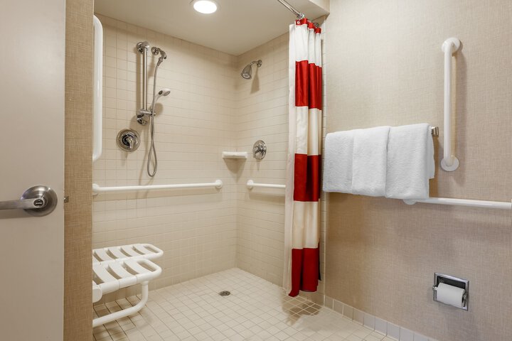 Queen Bed Accessible (12 of 23)