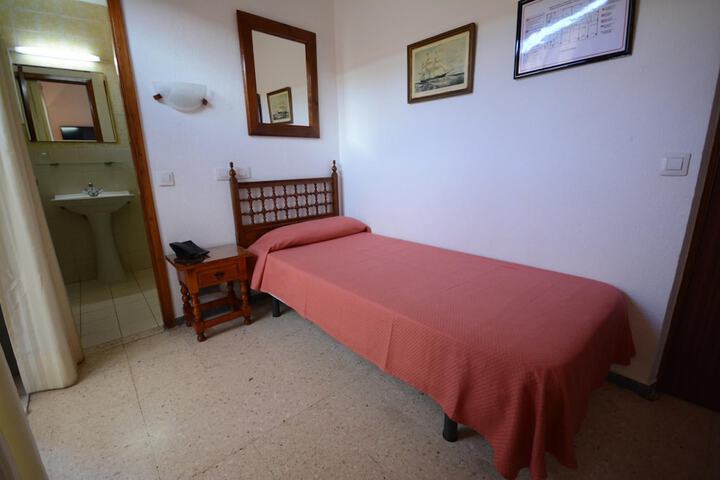 Room 6 of 51