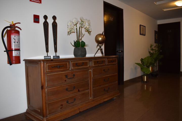 Room 52 of 72