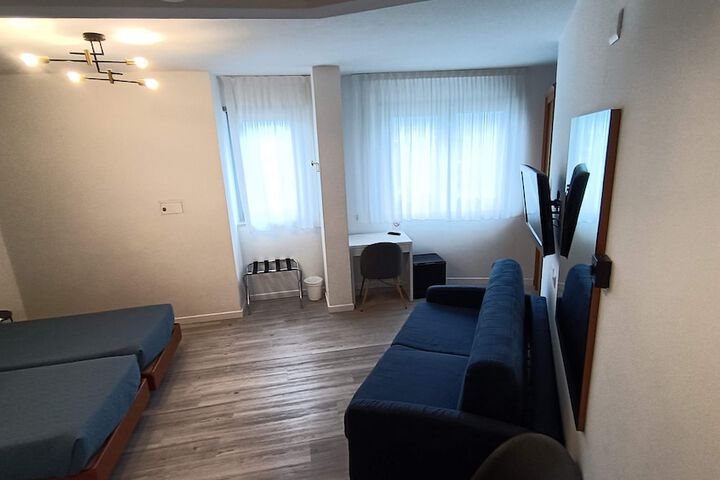 Room 54 of 103