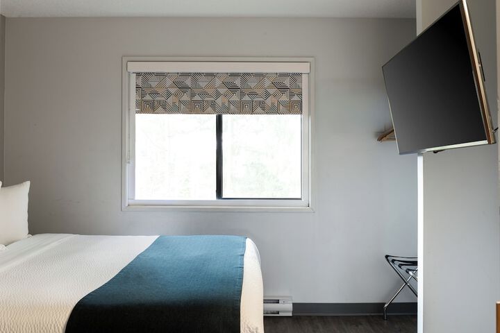 Room 4 of 51