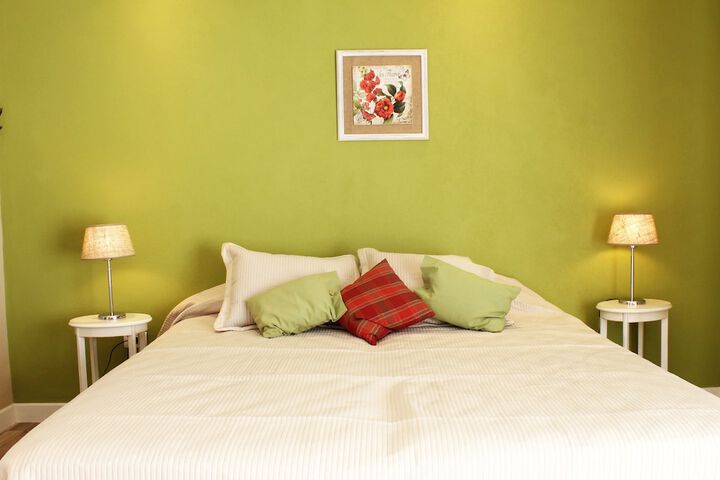 Room 4 of 15