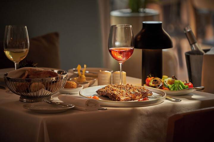 Dining 45 of 59