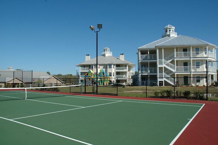 Tennis court