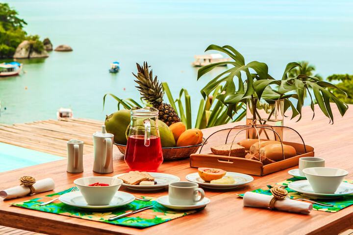 Breakfast area
